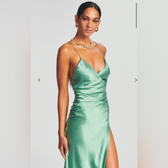 NWT! SER.O.YA EMMA 100% SILK GOWN in Feldspar Green Size S Seroya - Picture 5 of 13